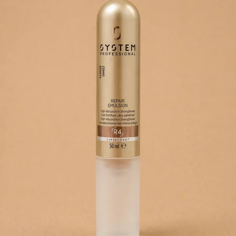 Wella System Professional Repair Emulsion R4 Yıpranmış Saçlar İçin Onarıcı Köpük Serum 50ml
